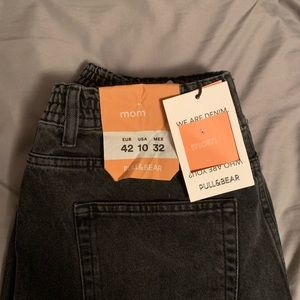Pull & Bear Mom Jeans. Size 10